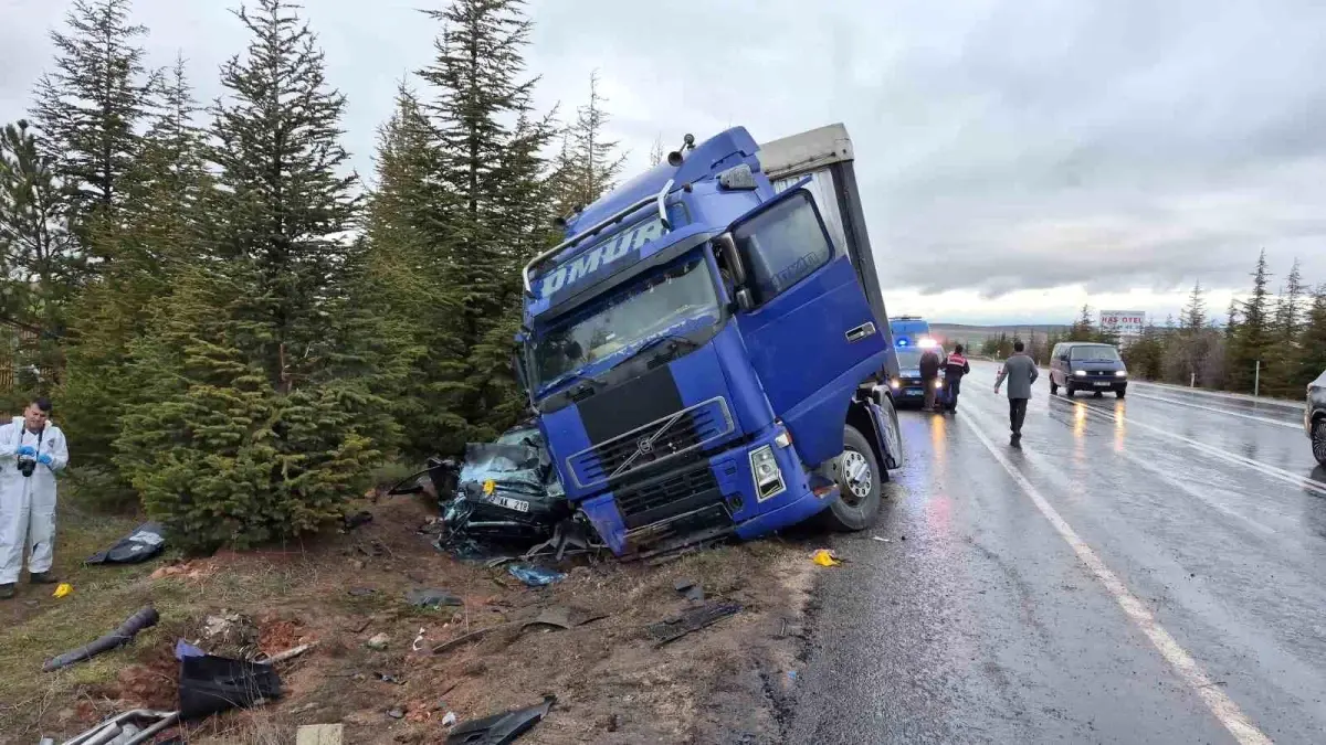 Eskişehir’de Feci Kaza: 1 Ölü, 2 Yaralı