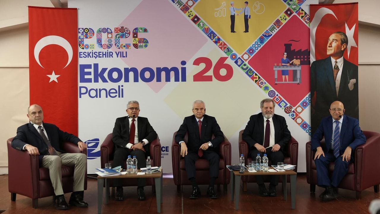 Ekonomi 26 Paneli’nde Eskişehir’in Ekonomik Vizyonu Konuşuldu